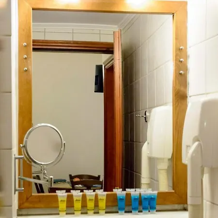 بيت للعطل Akroyali Seafront Retreat-summer Feel Escape *